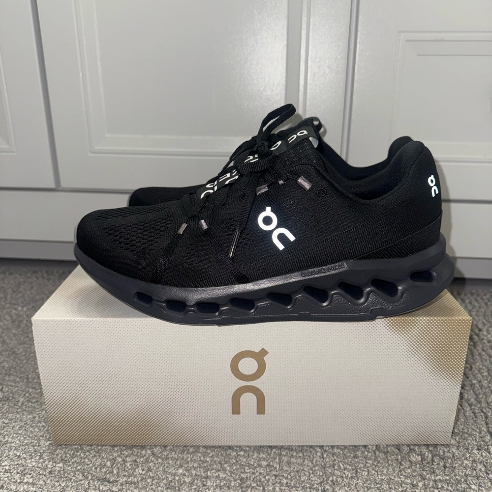 On Cloud Cloudsurfer Men's Size 11.5  Black